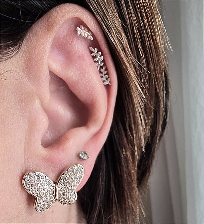 BRINCO BORBOLETA CRAVEJADO COM ZIRCONIAS CRISTAIS BANHADO A OURO 18 K