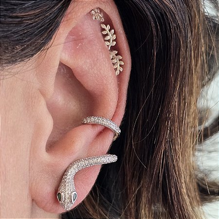 BRINCO EAR CUFF COBRA COM ZIRCONIAS CRISTAIS E VERDES BANHADO A RODIO