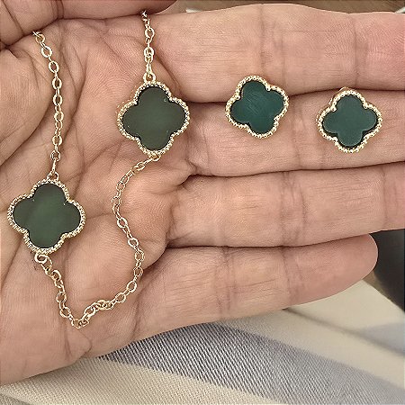 CONJUNTO COLAR E BRINCO ARGOLA TREVO  VERDE BANHADO OURO 18 K