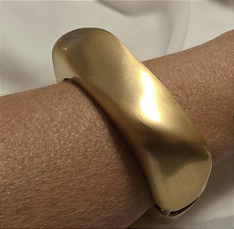 PULSEIRA BRACELETE FOSCO BANHADO A OURO 18K