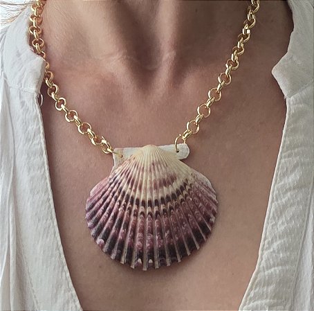 COLAR CONCHA MESCLADO COM BANHO FLASH DE OURO - M