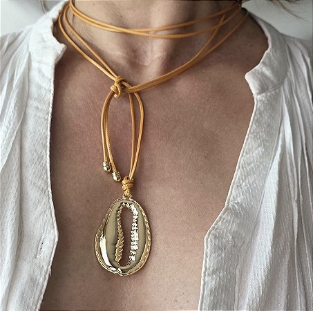 COLAR CADARÇO ENCERADO COM BUZIO E BANHO FLASH DE OURO