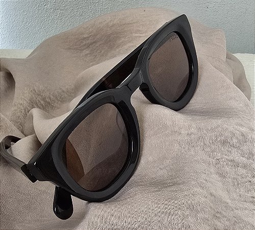 OCULOS SOLAR POLARIZADO COM PROTEÇÃO UV - MARROM P