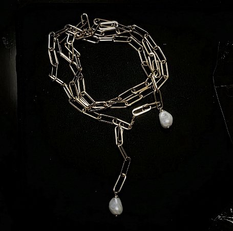 COLAR BODY CHAIN PEROLA SHELL BANHADO A OURO 18 K