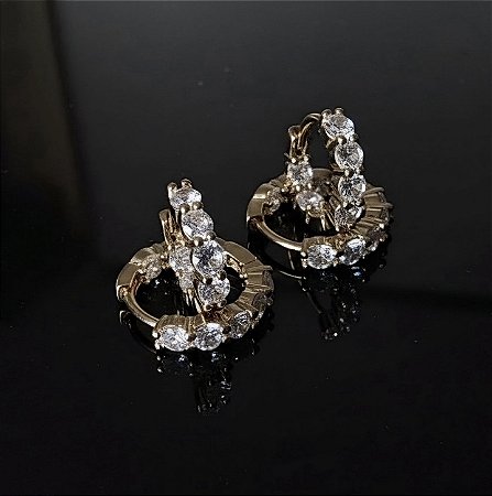 BRINCO ARGOLA DUO COM ZIRCONIAS BANHADO A OURO 18 K
