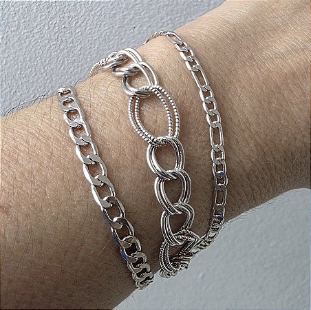 PULSEIRA TRES CORRENTES E FECHO IMA BANHADO A RODIO