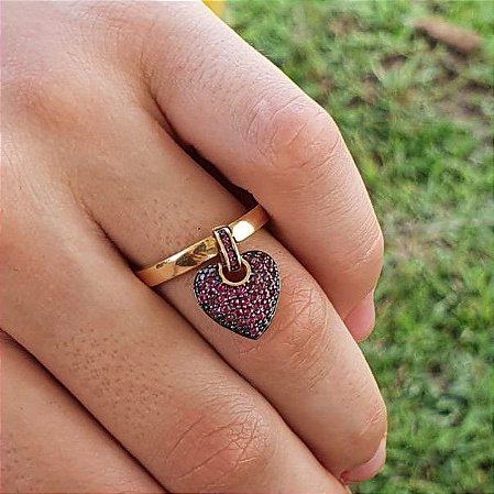 ANEL CORAÇAO COM ZIRCONIAS RUBELITA BANHADO A OURO 18 K