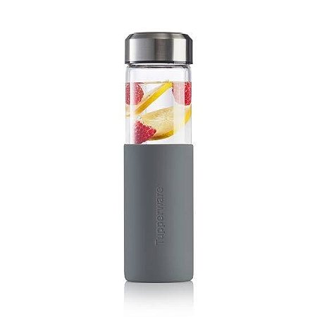TUPPERWARE GARRAFA AQUANANDA IMPORTADA DE VIDRO COM CAPA DE SILICONE  550 ml