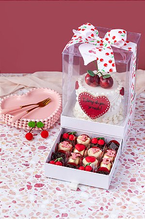 Kit Mini Bolo e 16 Doces - Modelo B