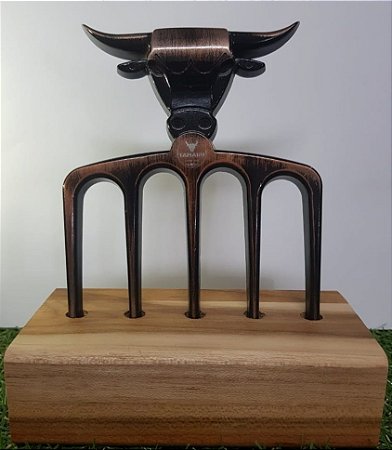 Garfo para churrasco touro bronze personalizável com 5 dentes e base de madeira
