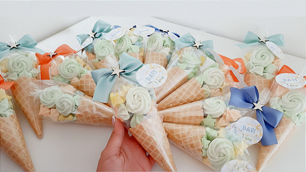 CASQUINHA SORVETE COM SUSPIROS GOURMET(PACOTE 10 UN)