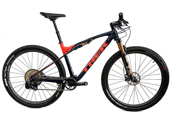 Bicicleta Trek SuperCaliber 9.9 com Sram XX1 AXS e Fox 32 Kashima Tam L - USADO