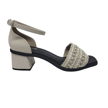 SANDÁLIA SALTO QUADRADO