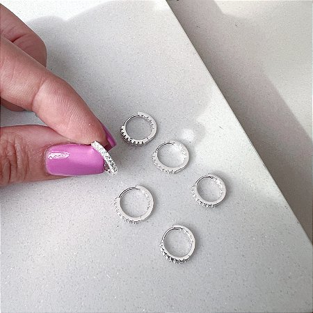 Trio de argolinha cravejada com zircônia