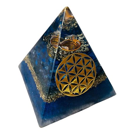 ORGONITE - PIRAMIDE FLOR DA VIDA DE CRISTAL DE QUARTZO E CASCALHO DE SODALITA 6,0x6,0X6,5 - (PEÇA ÚNICA)