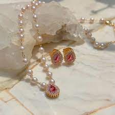 Conjunto Turmalina Rosa Coração Bordado/Semijoia