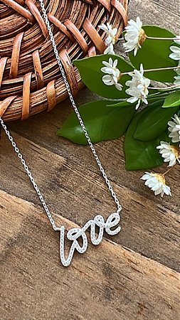 Colar Love