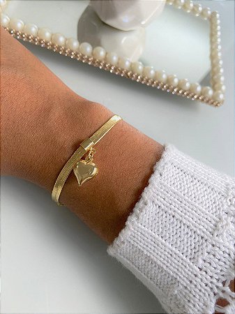 Pulseira Laminada com pingente coração banhada em ouro 18k