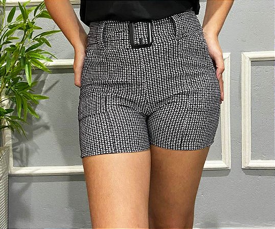 SHORTS CURTO XADREZ