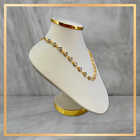 Busto Cora Detalhes Dourado Offwhite