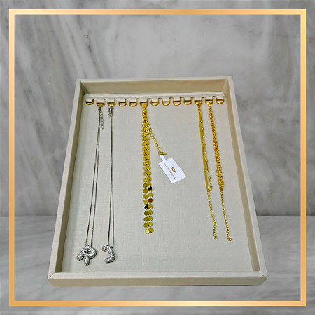 Bandeja Pequena Para Colar e Pulseira com argola Vertical Offwhite