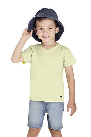 Camiseta infantil masculina decote V em meia malha