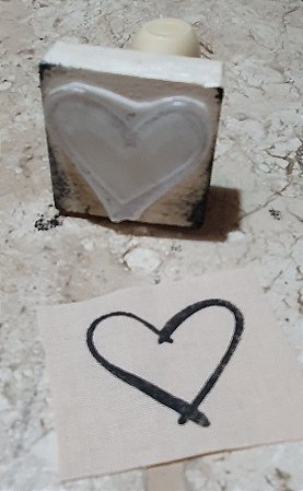 CARIMBO CORAÇÃO  VAZADO