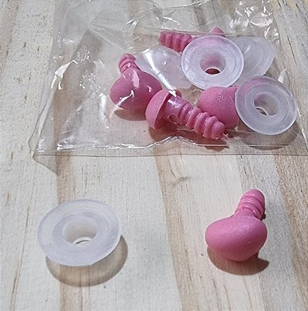 NARIZ COM TRAVA ROSA CHICLETE - TAMANHO 1