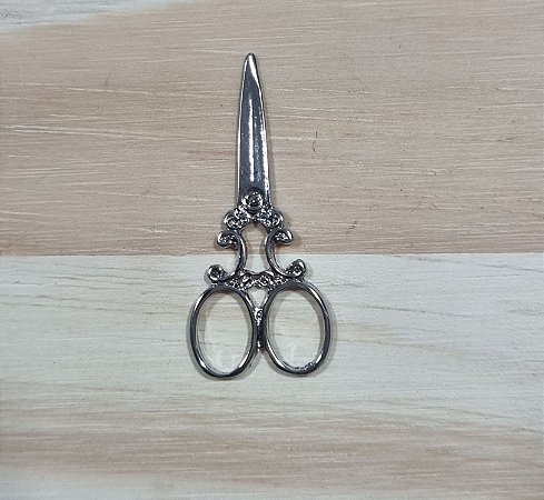 TESOURINHA VINTAGE COR PRATA - 4,5 CM