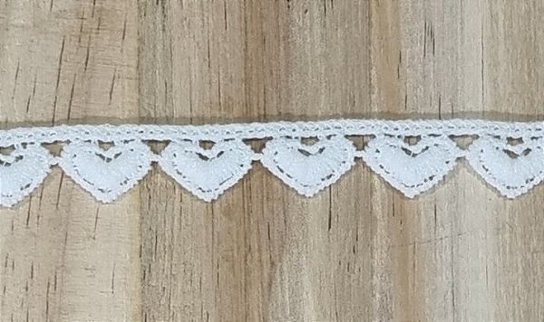 RENDA CORAÇÃO  OFF WHITE  1,5CM - 3 METROS