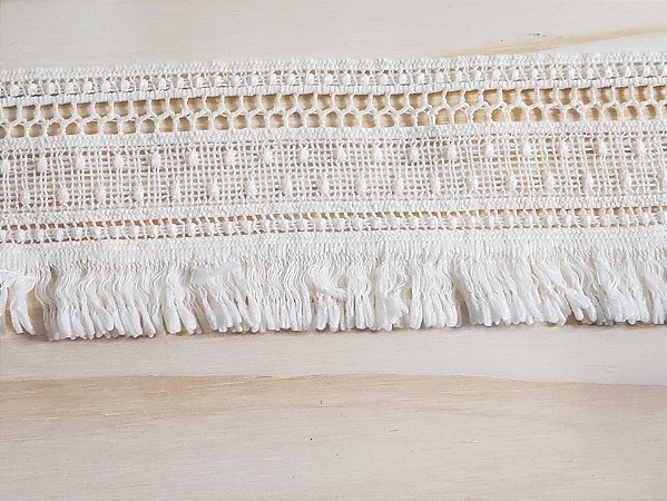 RENDA DE ALGODÃO COM  FRANJA - COR CRU