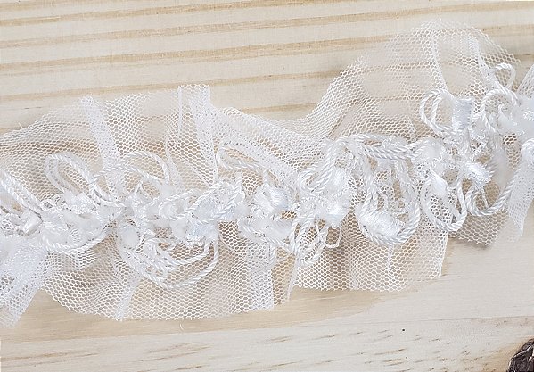 TULE BORDADO COM MINI FITAS - COR BRANCO