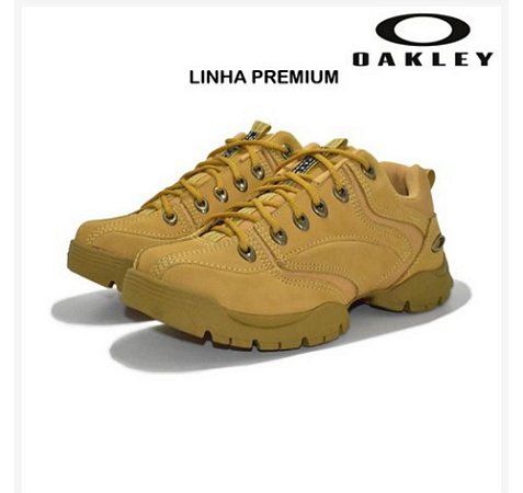 novas botas da oakley