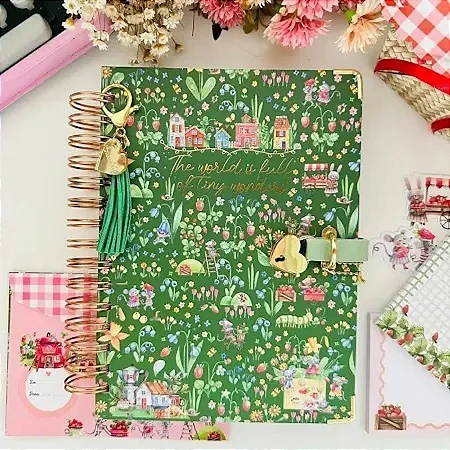 Diário Elegante com Cadeado Coração Dourado 100 Folhas - Fazenda de Morangos