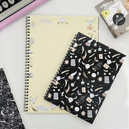 Cadernico Espiral A5 Magia com Hotstamping