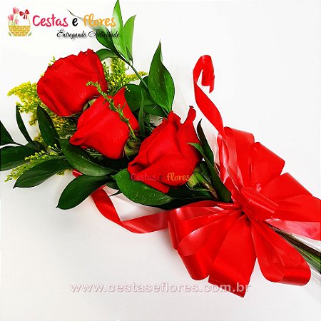 Arranjo de 03 Rosas Nacionais Vermelhas