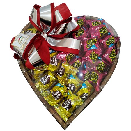 Coração de chocolates grande