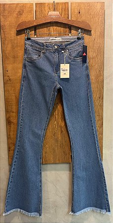 $74,90 UNIT / CALÇA FLARE BARRA A FIO LAVAGEM CLEAR/GRADE:36/1 38/2 40/2 42/2 44/2 46/1=10 PEÇAS