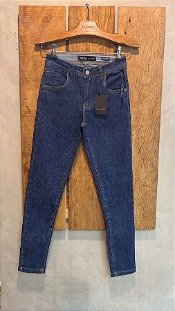 69,90 UNIT/CIGARRETE MARCELA /LAVAGEM STONE /GRADE:36/1 38/2 40/2 42/2 44/2 46/2=11 PEÇAS