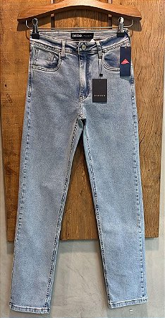 $69,90 UNIT /CALÇA RETA COM STRETCH /LAVAGEM MEDIA/GRADE:36/1 38/2 40/3 42/2 44/2 46/1=11 PEÇAS