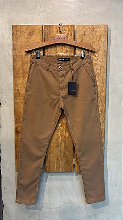 $79,90 UNIT / CALÇA MASCULINA CHINO SLIM/ CAQUI /GRADE: 40/1 42/2 44/2 46/2 48/1= 8 PEÇAS