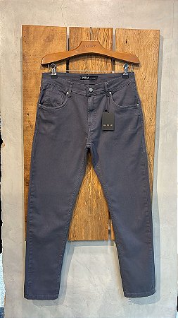$79,90 UNIT / CALÇA MASCULINA SARJA SLIM/CINZA / GRADE: 40/1 42/3 44/2 46/2 48/1= 9 PEÇAS