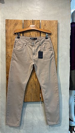 $79,90 UNIT / CALÇA MASCULINA SARJA SLIM/BEGE/ GRADE: 40/1 42/2 44/2 46/2 48/1= 8 PEÇAS