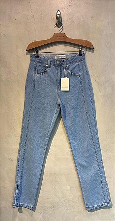 $69,90 UN IT /CALÇA RETA /COM ABERTURA /LAVAGEM VINTAGE / GRADE: 36/1 38/3 40/2 42/2 44/1 = 9 PEÇAS