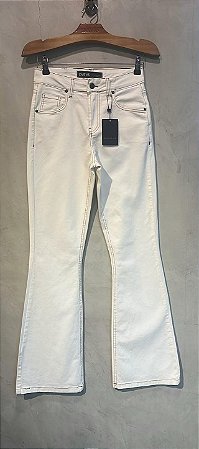 $79,90 UNIT /CALÇA BOOTCUT WHITE / GRADE: 36/1 38/2 40/2 42/2 44/1= 8 PEÇAS