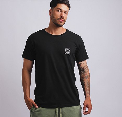 Camiseta Life is better on the Floripa Beachs Preta