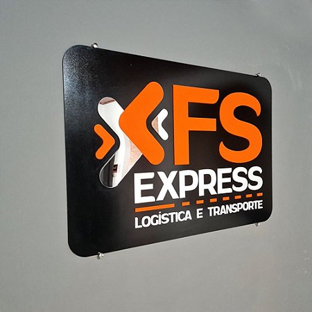 Placa em MDF com Logotipo em MDF - 80 cm