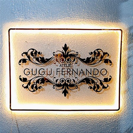 Placa em Acrílico com Logotipo em Acrílico e Iluminação em LED