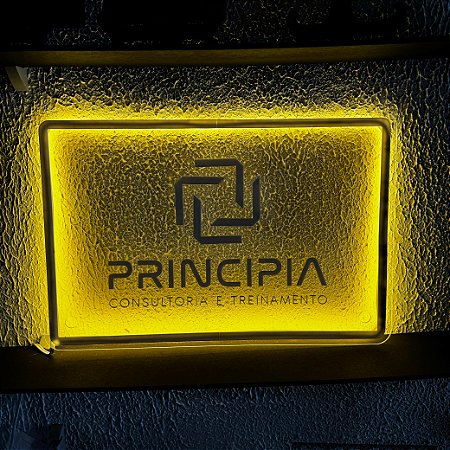 Placa em Acrílico com Logotipo em Acrílico e Iluminação em LED