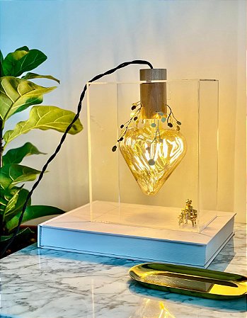 Luminária Coração Apertado Pracinha ®